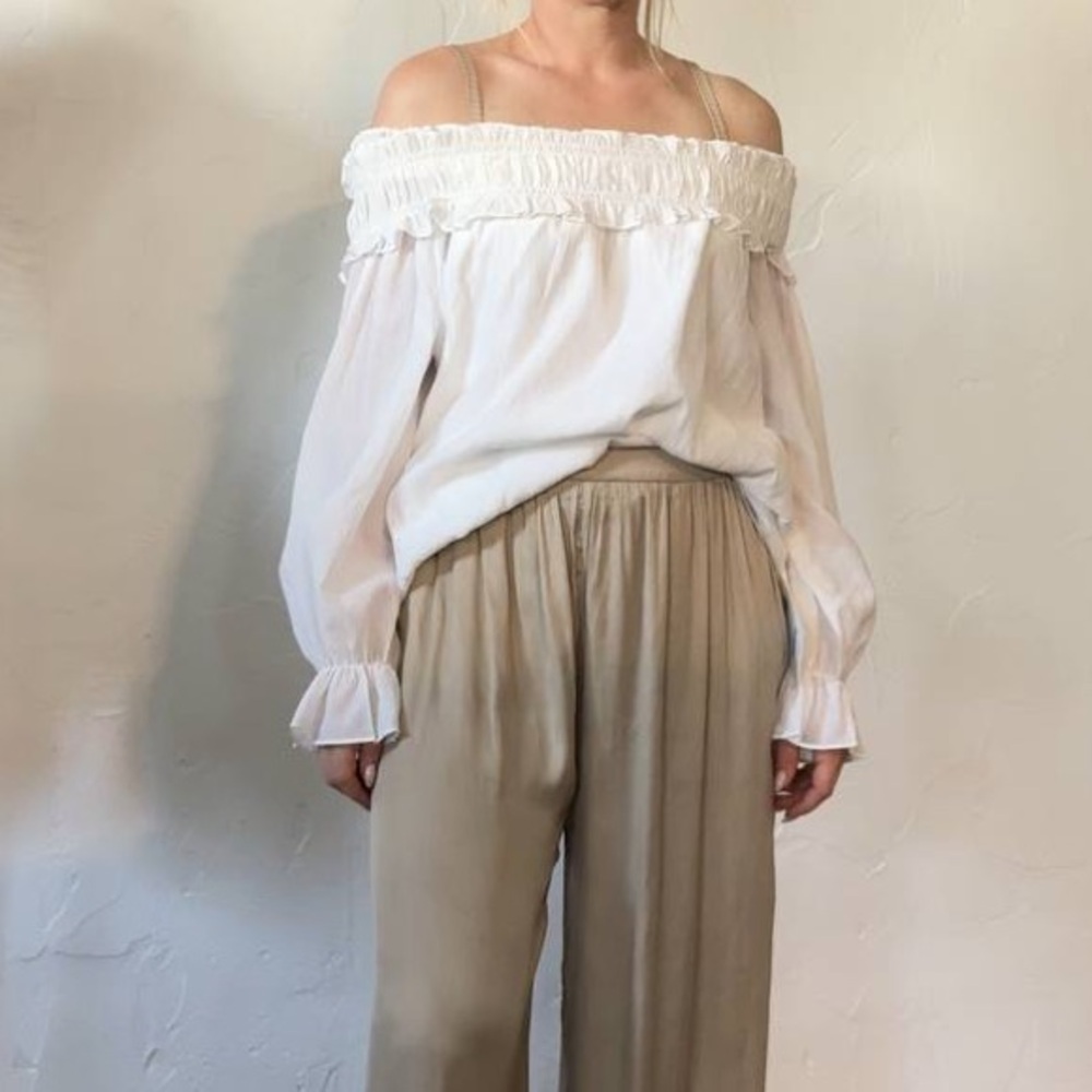 Oak + Fort Ivory Off-Shoulder Top – Size M